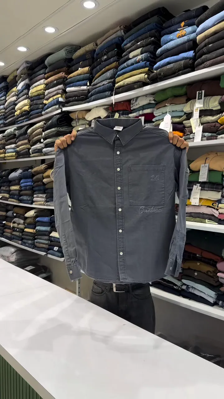 Men Slim Fit Solid Spread Collar Pure Cotton Casual Shirt - Image 6