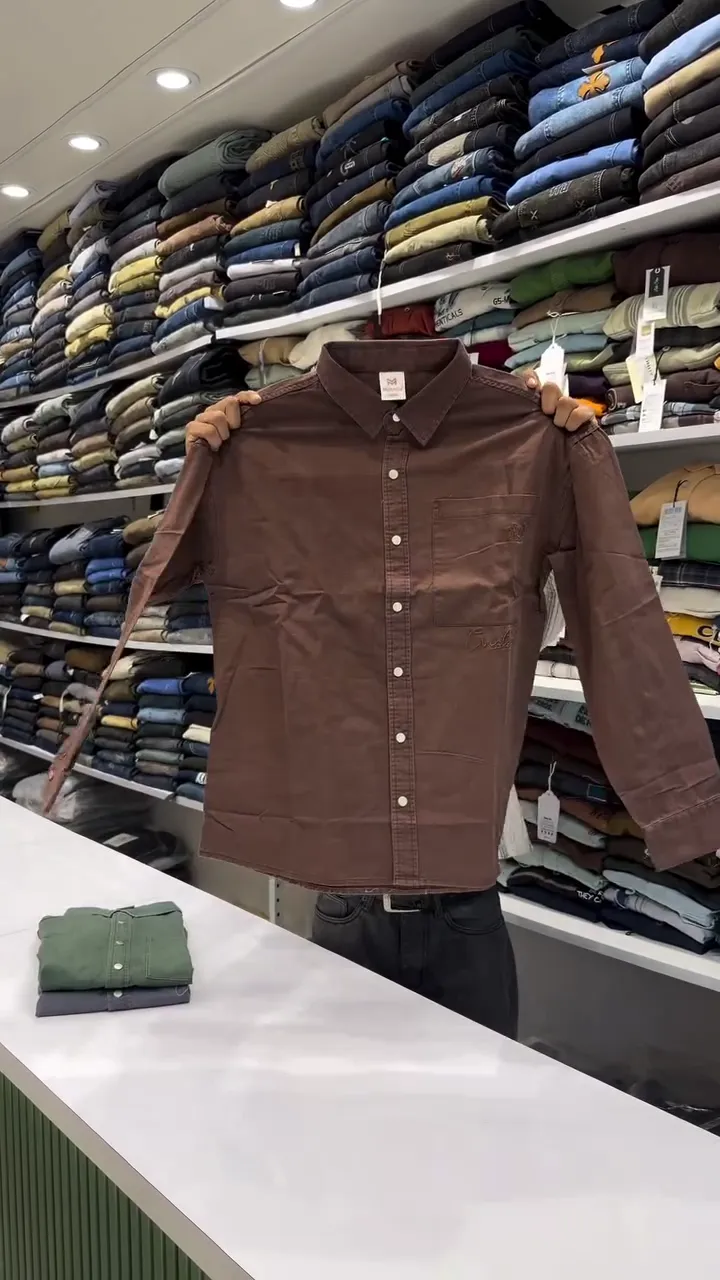 Men Slim Fit Solid Spread Collar Pure Cotton Casual Shirt - Image 4