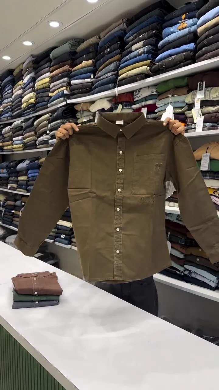 Men Slim Fit Solid Spread Collar Pure Cotton Casual Shirt - Image 3